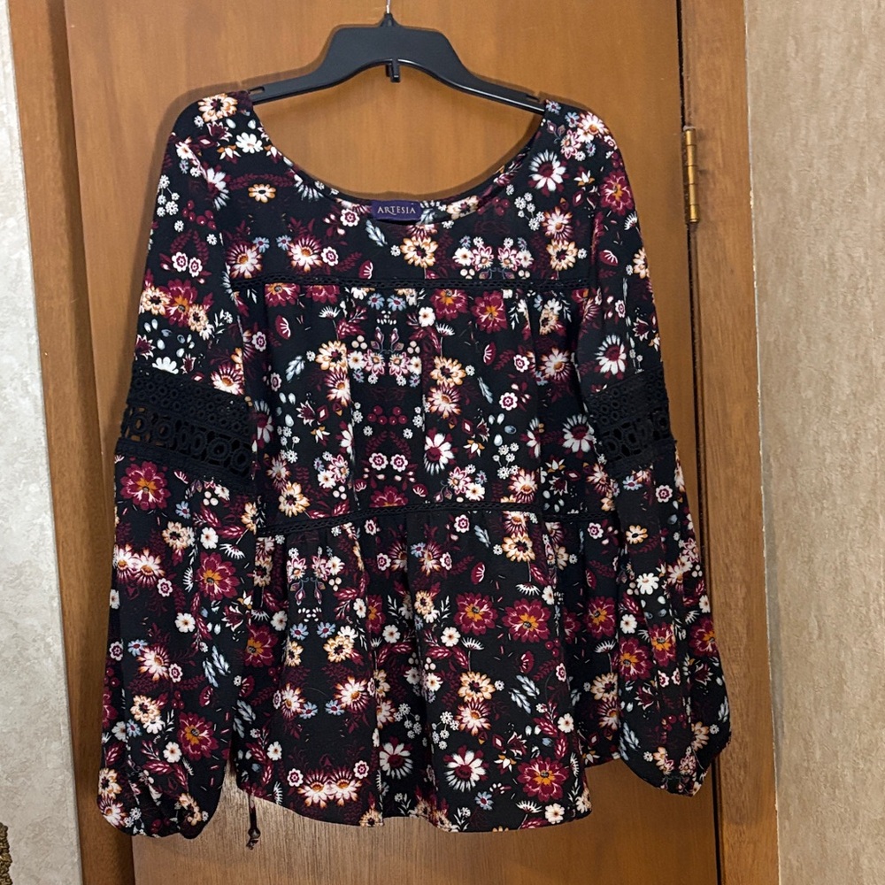 XL Artesia Black Floral Tiered Peasant Tunic